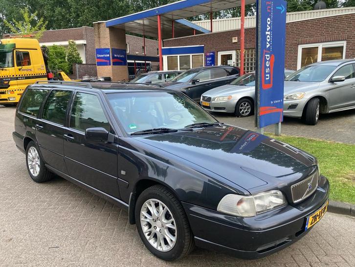 Volvo V70 2.5 140PK LPG-G3 (bj 1999), Auto's, Oldtimers, Bedrijf, Te koop, ABS, Airbags, Airconditioning, Boordcomputer, Centrale vergrendeling