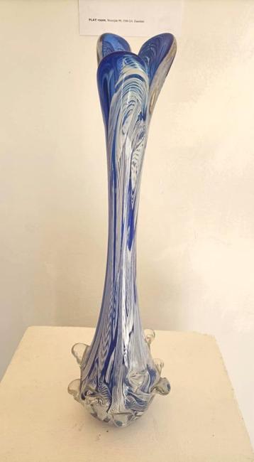 Hand geblazen vaas Venetiaans Murano glas beschikbaar voor biedingen