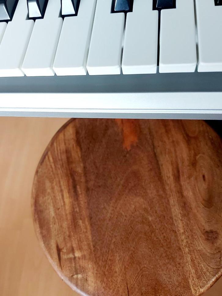 Mooie / Stevige Kruk ( 45 Cm. ), Huis en Inrichting, Krukjes, Zo goed als nieuw, Hout, Ophalen