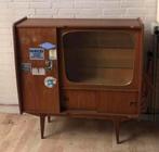 Vintage Houten Vitrine retro high board kast  mid century, Huis en Inrichting, Gebruikt, 100 tot 150 cm, 25 tot 50 cm, Overige houtsoorten
