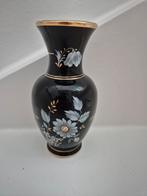 Grieks vaasje met gouden details, Gebruikt, Zwart, Aardewerk of Porselein, Ophalen of Verzenden