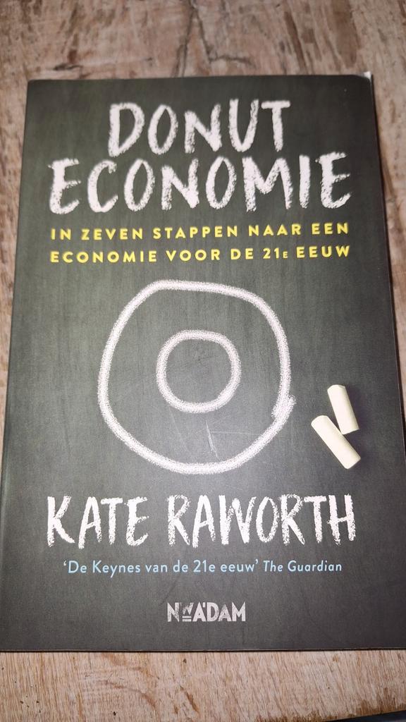 Kate Raworth - Donuteconomie, Boeken, Economie, Management en Marketing, Zo goed als nieuw, Economie en Marketing, Ophalen of Verzenden