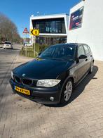 BMW 1-Serie 2.0 118I 2005 Zwart nieuwe APK, Auto's, 1-Serie, Achterwielaandrijving, 1995 cc, 4 cilinders