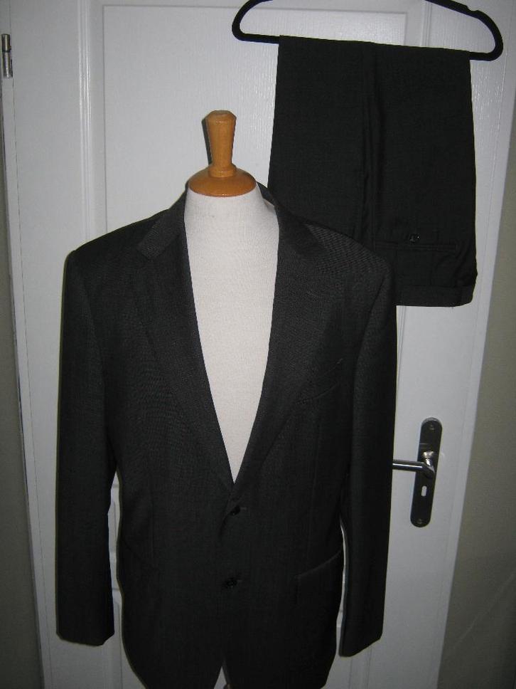 Mooi kostuum maat 102 van Suitsupply ., Kleding | Heren, Kostuums en Colberts, Zo goed als nieuw, Overige maten, Grijs, Ophalen of Verzenden