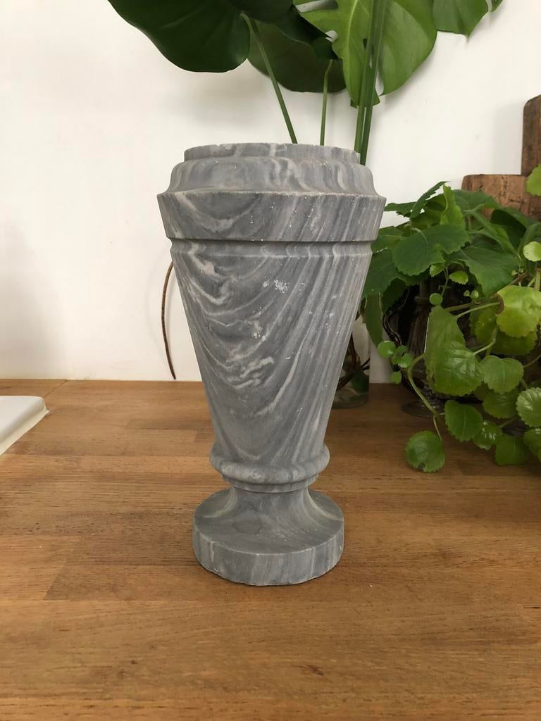 ANTIEKE MARMEREN VAAS GRAFVAAS GRIJS MOOIE STAAT TERRAS, Ophalen of Verzenden