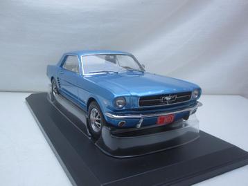 Ford Mustang Coupé 1965 1:18 Norev
