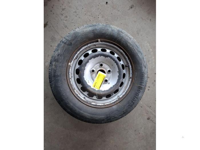 Reservewiel van een Volkswagen Caddy, Auto-onderdelen, Banden en Velgen, Velg(en), Personenwagen, Gebruikt, 3 maanden garantie