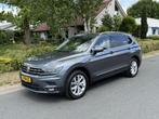 Volkswagen Tiguan Allspace 1.5 TSI 150PK DSG Highline 7p., Auto's, Gebruikt, 7 stoelen, Bedrijf, SUV of Terreinwagen
