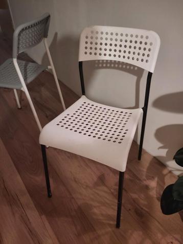 2 stoeltjes IKEA Adde beschikbaar voor biedingen