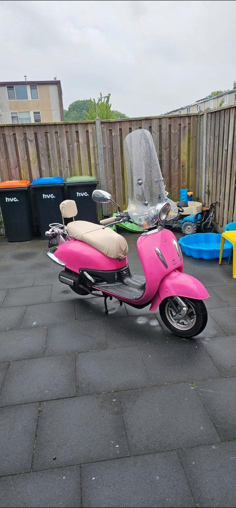 IVA Blauw kenteken, Fietsen en Brommers, Snorfietsen en Snorscooters, Zo goed als nieuw, Overige merken, Ophalen