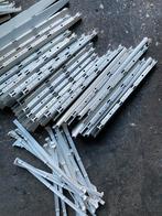 Aangeboden nu nog 3 planken dragers IKEA, Ophalen of Verzenden, Zo goed als nieuw