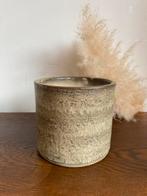 Vintage keramieken bloempot handmade beige/taupe cilinder, Ophalen of Verzenden