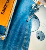 Professionele aanpassingen aan kleding en gordijnen, Ophalen of Verzenden, Zo goed als nieuw