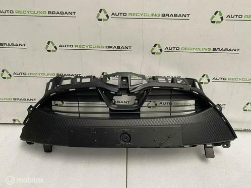 Voorbumper Grill Toyota Yaris XP210 ORIGINEEL 531110DD40, Auto-onderdelen, Carrosserie en Plaatwerk, Gebruikt, Ophalen of Verzenden