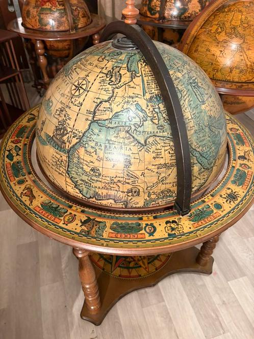 Antieke bar globe drank wereldbol globebar minibar barglobe, Antiek en Kunst, Antiek | Overige Antiek, Ophalen