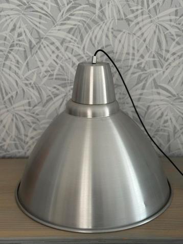 6 X Industriele Hanglamp Retro  25  Euro per stuk beschikbaar voor biedingen