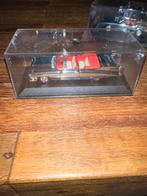 2 Chrome Schaalmodellen Cadillac & Oldsmobile 1:43, Hobby en Vrije tijd, Modelauto's | 1:43, Ophalen of Verzenden, Zo goed als nieuw