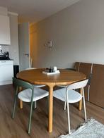 Complete Zuiver eethoek (ronde eettafel+stoelen van Zuiver), Huis en Inrichting, Tafels | Eettafels, Ophalen of Verzenden, Zo goed als nieuw