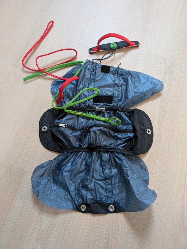 Skyman lichtgewicht reserve container, Sport en Fitness, Zweefvliegen en Paragliding, Zo goed als nieuw, Ophalen of Verzenden