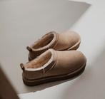 UGG classic micro maat 38 beige sand Uggs mini, Kleding | Dames, Schoenen, UGG, Verzenden, Beige, Lage of Enkellaarzen