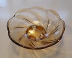 Geel Glas Schaal Vintage op Pootjes, Schaal, Rond, Ophalen of Verzenden, Glas