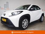 Toyota Aygo X 1.0 VVT-i MT Play *BTW* Adaptive, Camera, Carp, Stof, Gebruikt, 920 kg, Met garantie (alle)