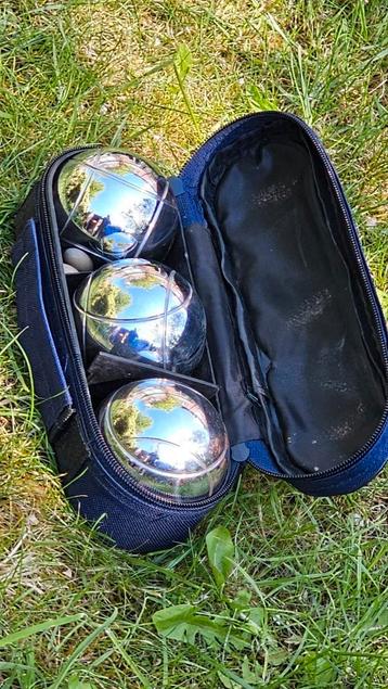 Jeu de Boule  beschikbaar voor biedingen