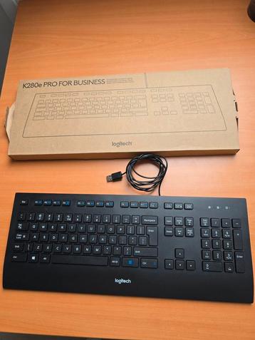 Logitech toetsenbord. beschikbaar voor biedingen