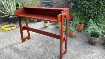 Model Staander van Pianoshell beschikbaar voor biedingen