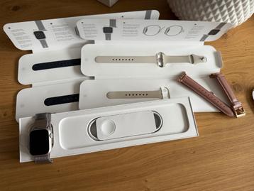 Apple Watch Series 7 41mm Starlight  beschikbaar voor biedingen