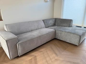 Hoekbank te koop  beschikbaar voor biedingen