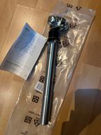 Post Moderne verende Zadelpen 27,2mm, Fietsen en Brommers, Fietsonderdelen, Ophalen of Verzenden, Zo goed als nieuw, Algemeen