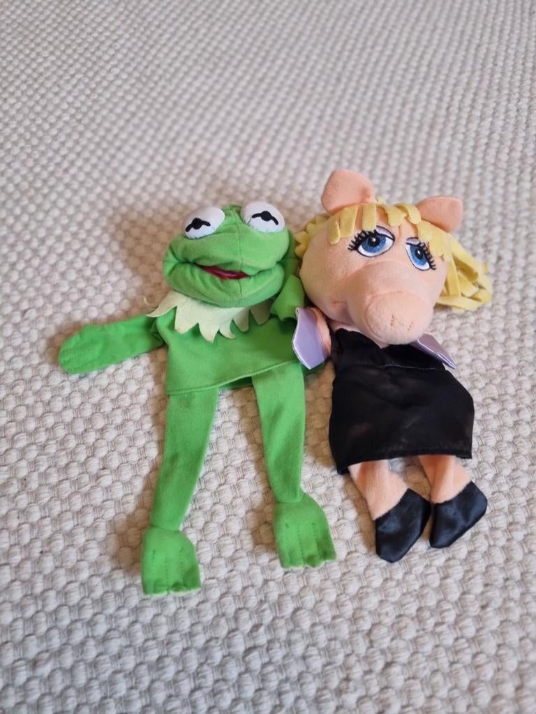 Kermit & Miss Piggy Muppets Knuffels ah handpoppen, Kikker, Gebruikt, Disney, Walt Disney Company, 500 South Buena Vista Street, Burbank, California