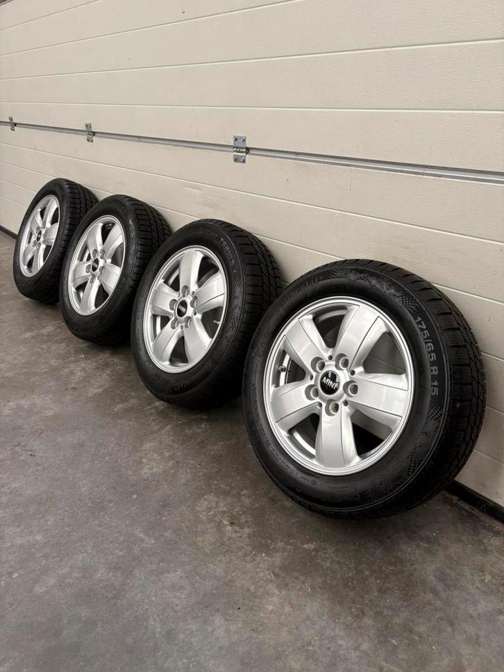 Mini Cooper F55 F56 F57 winterset | nieuwstaat! Conti 7+ mm!, Auto-onderdelen, Banden en Velgen, Banden en Velgen, Winterbanden