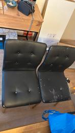 Two black leather chairs, Ophalen, Zo goed als nieuw, Zwart, Twee