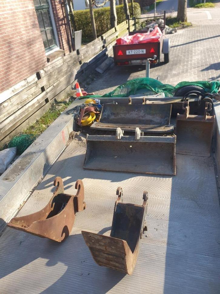 Graafbakken cw 40 diverse, Doe-het-zelf en Verbouw, Gereedschap | Overige machines, Zo goed als nieuw, Ophalen
