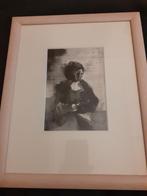 Gravure van vrouw, zwar - wit, Antiek en Kunst, Ophalen