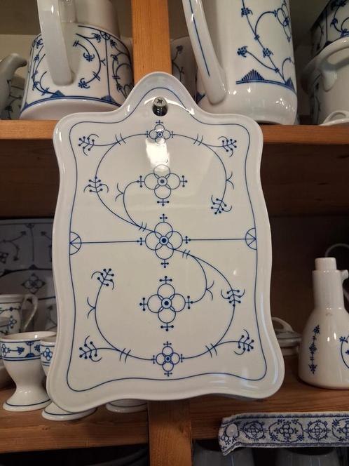 Porseleinen kaasplankje, snijplankjes blauw saks webwinkel, Huis en Inrichting, Keuken | Servies, Zo goed als nieuw, Overige stijlen