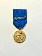 NOC/NSF huidig model grootmodel Goud 15x, Verzamelen, Verzenden, Landmacht, Nederland, Embleem of Badge