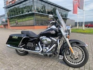 Harley-Davidson FLHRC ROADKING ROAD KING FLHR (bj 2013) beschikbaar voor biedingen