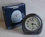 Seiko Clocks reiswekker QHT004S Quartz, verlicht display, Witgoed en Apparatuur, Nieuw, Analoog, Ophalen of Verzenden