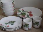 Servies MICA Decorations, beschilderd, nieuw, Huis en Inrichting, Keuken | Servies, Ophalen of Verzenden, Nieuw, Aardewerk, Overige stijlen