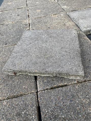 Gezocht draintegels 30x30 beton beschikbaar voor biedingen