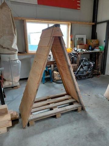 Haardhouthok. beschikbaar voor biedingen