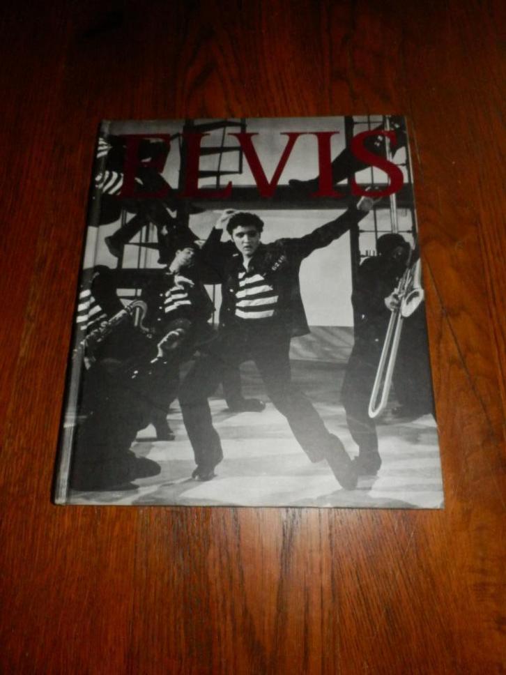 Elvis Presley Boek Focus on::::::Uitgever Bonnier Books LTD., Boeken, Muziek, Zo goed als nieuw, Artiest, Ophalen of Verzenden