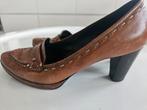 Bruine leren Italiaanse pumps mt 39, Ophalen of Verzenden, Zo goed als nieuw, Bruin