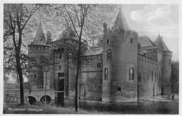 (301-073-011) Muiden Muiderslot beschikbaar voor biedingen