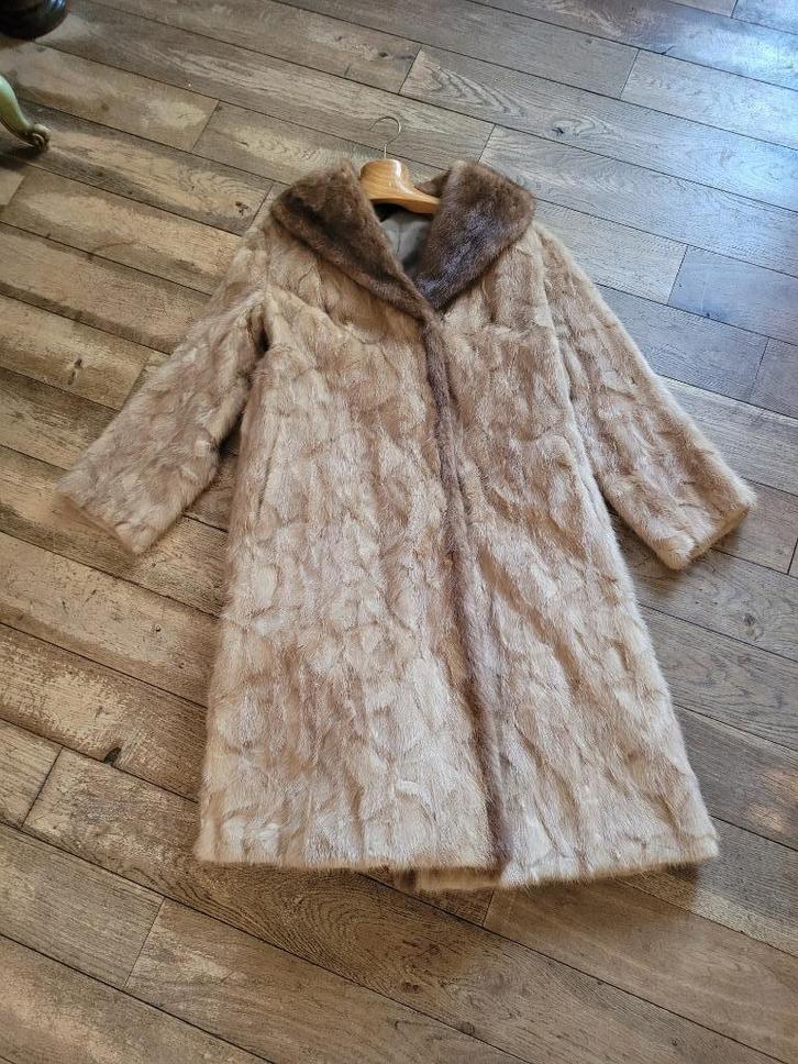 Vintage bontjas in nieuwstaat lang model foto 1 t/m 5, Kleding | Dames, Jassen | Winter, Zo goed als nieuw, Maat 38/40 (M), Bruin