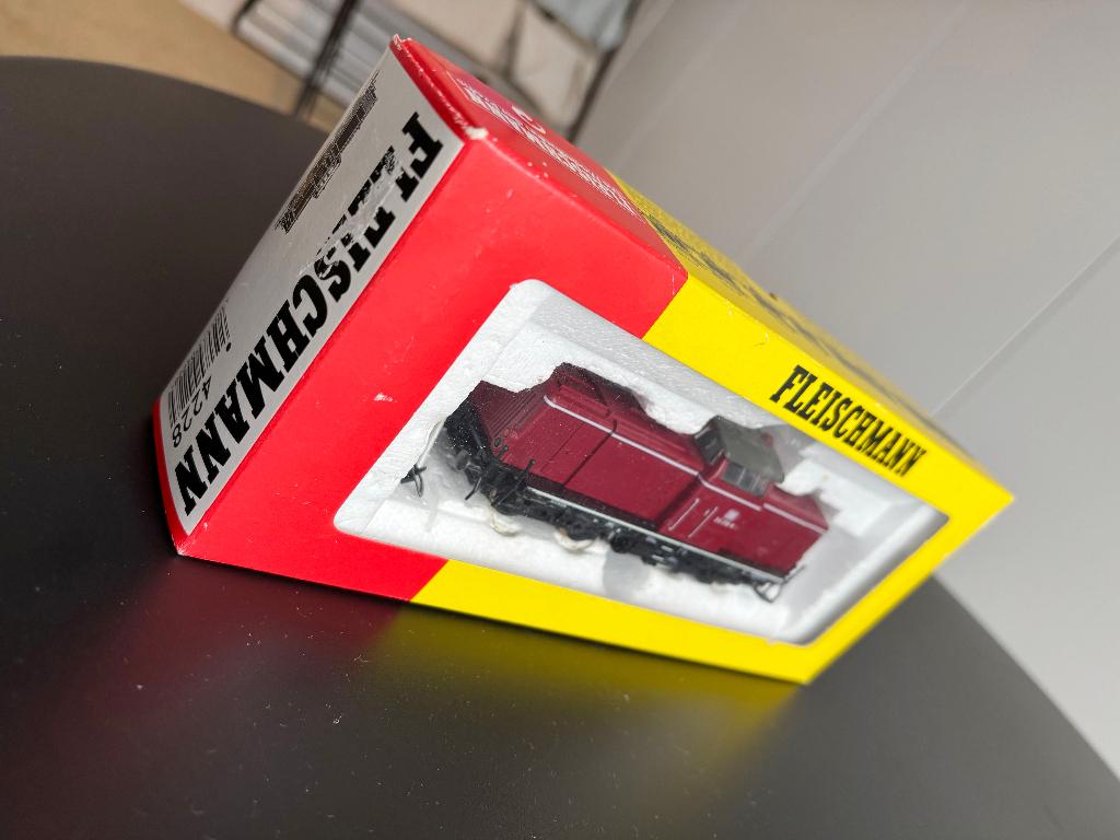 Fleischmann 4228 BR212 analoog OVP, Hobby en Vrije tijd, Modeltreinen | H0, Fleischmann, Ophalen of Verzenden, Zo goed als nieuw