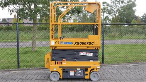 XCMG XG0607DC | NIEUWE SCHAARHOOGWERKER | 5.6 METER, Zakelijke goederen, Machines en Bouw | Liften, Steigers en Ladders, Ophalen of Verzenden